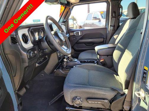 2024 Jeep Wrangler 4-Door Sahara 4x4