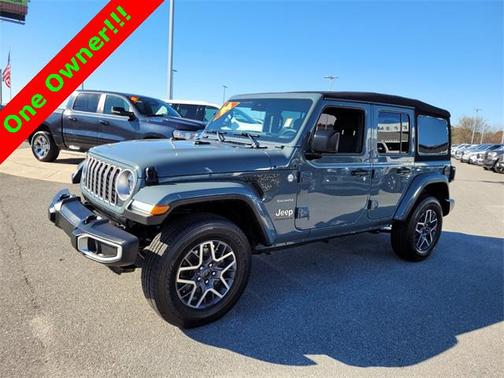 2024 Jeep Wrangler 4-Door Sahara 4x4