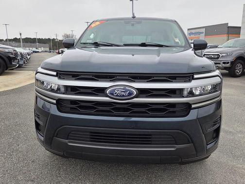 2022 Ford Expedition Max XLT