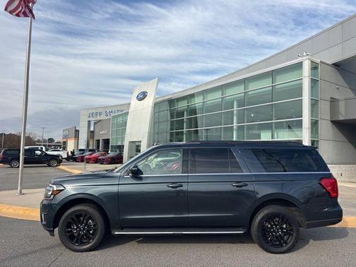 2022 Ford Expedition Max XLT