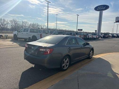 2013 Toyota Camry SE