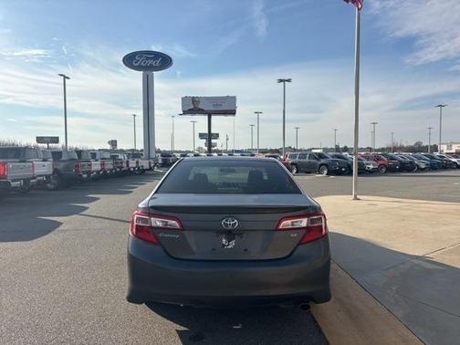 2013 Toyota Camry SE