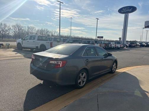 2013 Toyota Camry SE