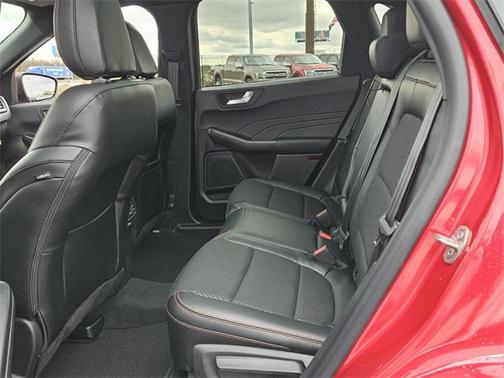 2026 Ford Escape ST-Line Elite