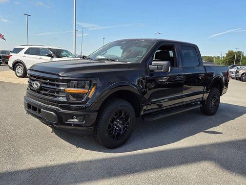 Agate Black Metallic 2026 Ford F-150 XLT