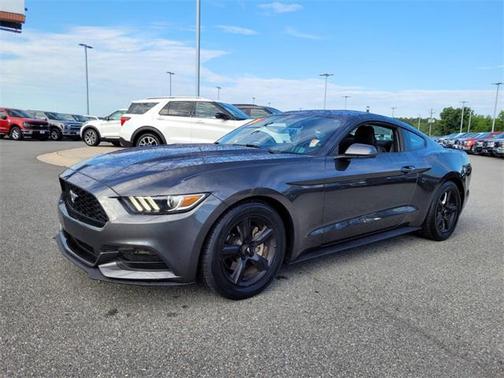 2017 Ford Mustang V6