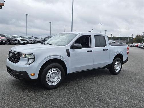 2025 Ford Maverick XL