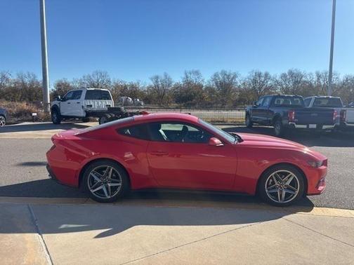 2025 Ford Mustang EcoBoost