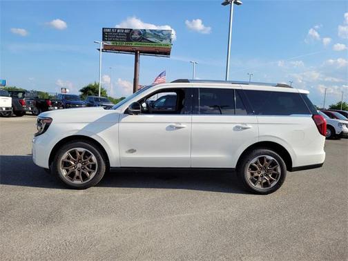 2025 Ford Expedition King Ranch