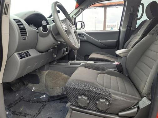 2013 Nissan Frontier Desert Runner