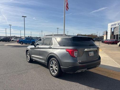 2024 Ford Explorer XLT