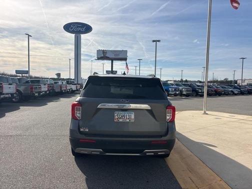 2024 Ford Explorer XLT