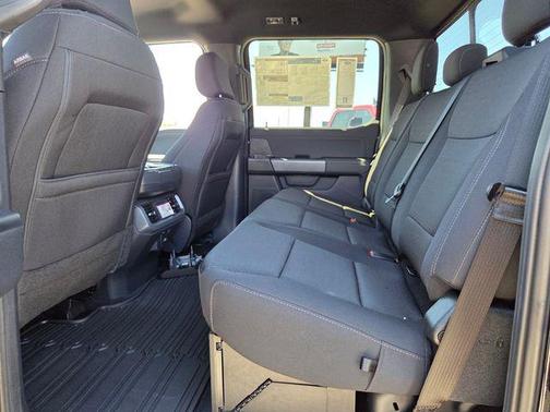 Agate Black Metallic 2026 Ford F-150 XLT