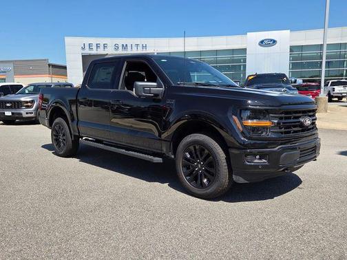 Agate Black Metallic 2026 Ford F-150 XLT