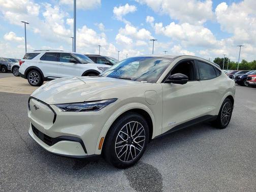 2025 Ford Mustang Mach-E Premium