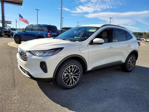 2025 Ford Escape SE