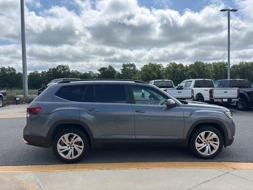 2021 Volkswagen Atlas 3.6L SE w/Technology