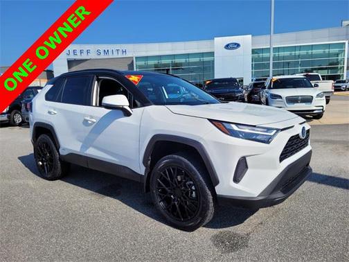 2024 Toyota RAV4 Hybrid LE