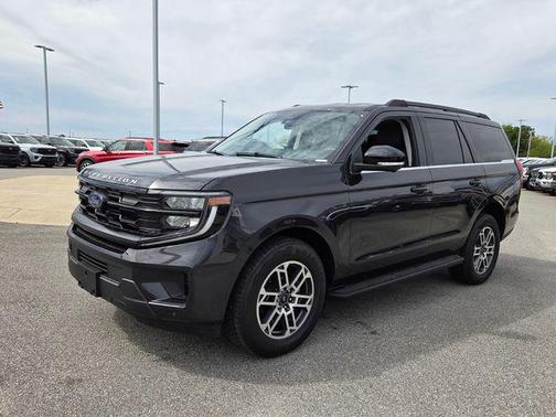 Dark Matter Gray Metallic 2026 Ford Expedition Active