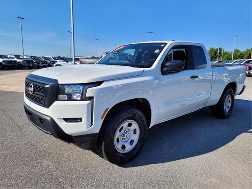 2024 Nissan Frontier S