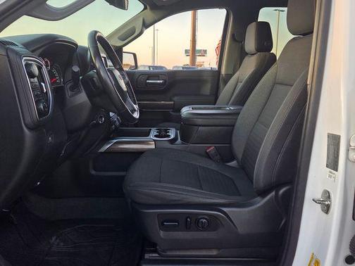 White 2019 Chevrolet Silverado 1500 RST