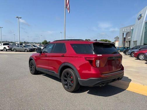 Rapid Red Metallic Tinted Clearcoat 2024 Ford Explorer ST