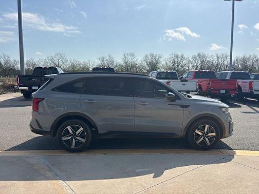 2023 Kia Sorento EX