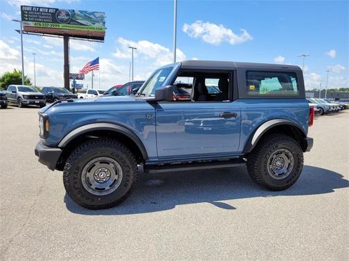 2025 Ford Bronco Base