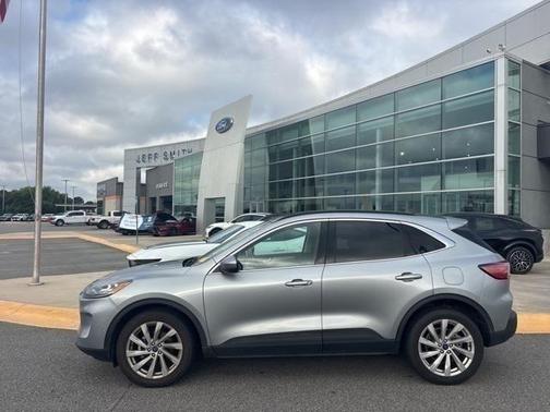 2022 Ford Escape Titanium