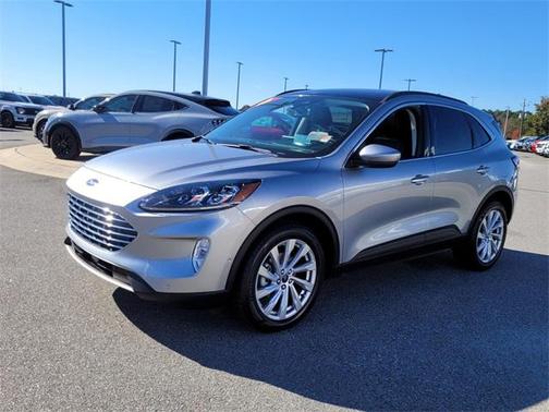2022 Ford Escape Titanium