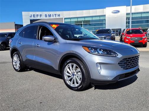 2022 Ford Escape Titanium