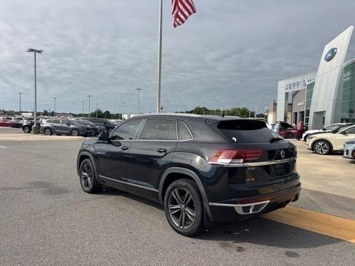2021 Volkswagen Atlas Cross Sport 3.6L V6 SE w/Technology R-Line