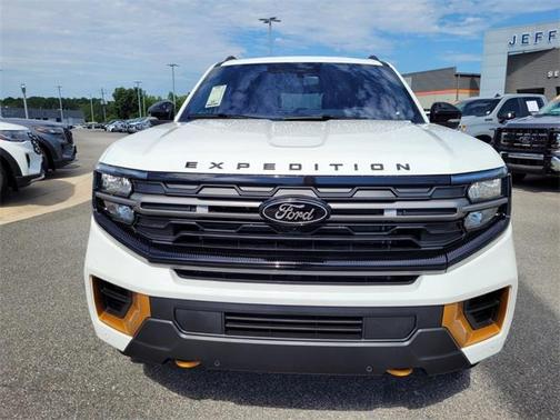 2025 Ford Expedition Tremor