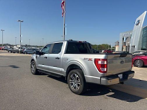 Iconic Silver Metallic 2022 Ford F-150 XL