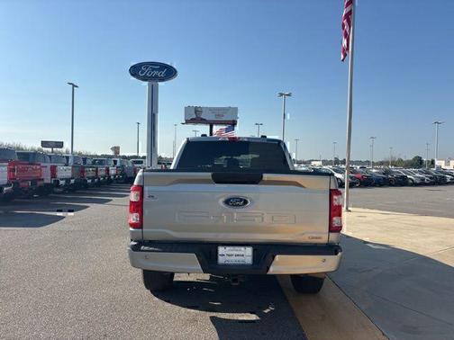 Iconic Silver Metallic 2022 Ford F-150 XL