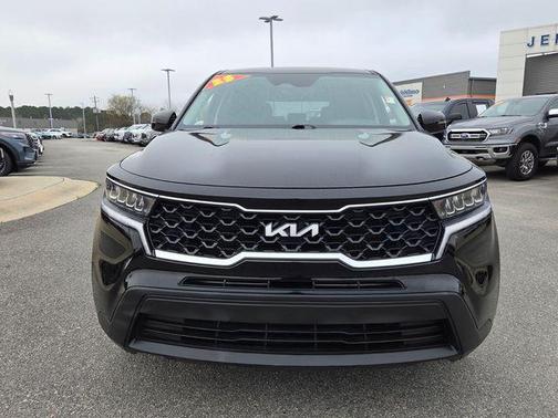 2023 Kia Sorento LX