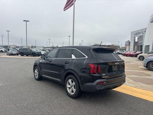 2023 Kia Sorento LX