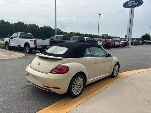 2019 Volkswagen Beetle 2.0T SE