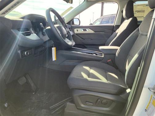 2026 Ford Explorer Active (200A)