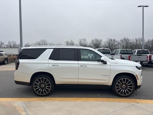 2025 Chevrolet Tahoe 4WD High Country