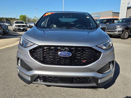 2023 Ford Edge ST