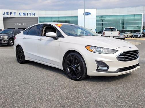 2020 Ford Fusion SE