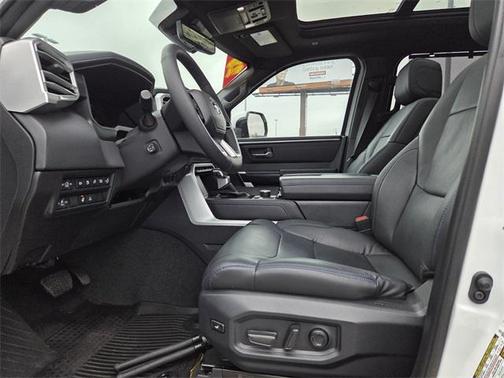 2025 Toyota Tundra Hybrid Platinum