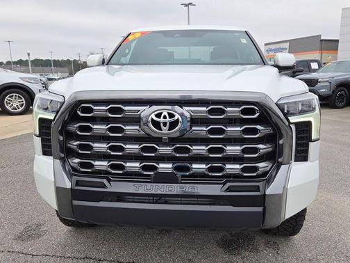 2025 Toyota Tundra Hybrid Platinum
