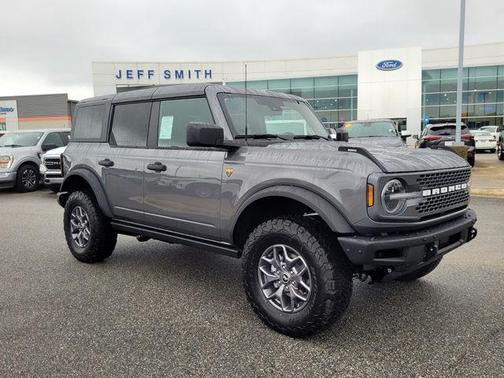 Gray 2025 Ford Bronco Badlands