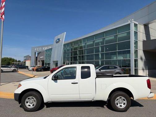 Glacier White 2019 Nissan Frontier S
