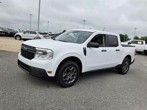 Oxford White 2024 Ford Maverick XLT