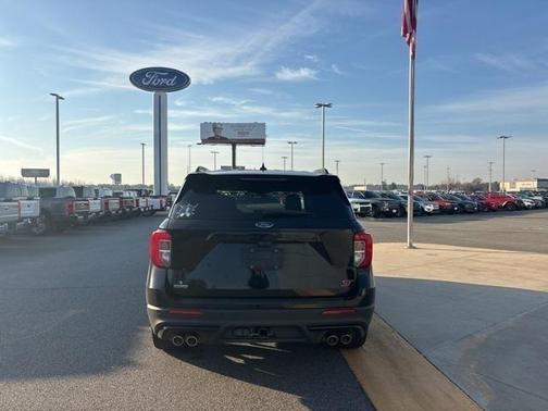 2024 Ford Explorer ST