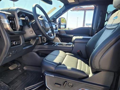 2026 Ford F-250 Platinum