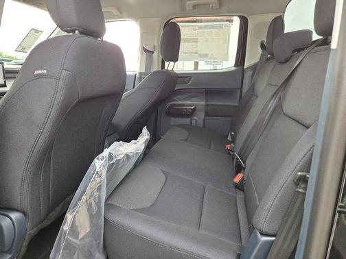 Shadow 2026 Ford Maverick XL